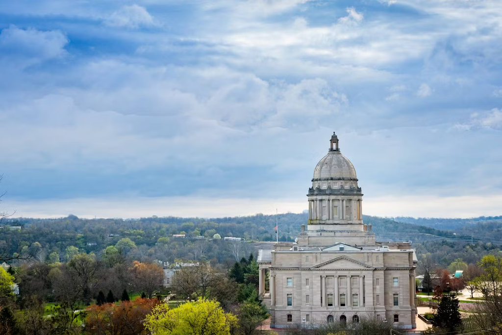 Kentucky and Nebraska Legislatures Pass Vape Restrictions