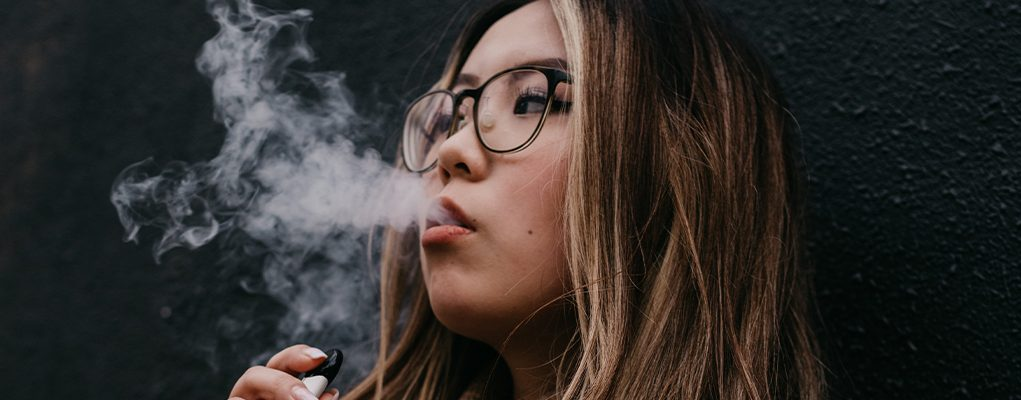 The Persistent Issue of Non-Complaint U.K. Vape Retailers – What Can be Done?