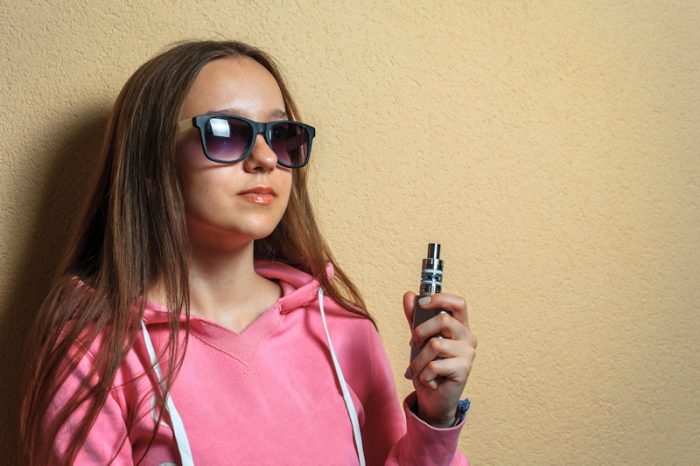 Does Vaping Lure Teens To Smoking?